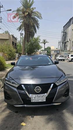 نیسان مەگزیما